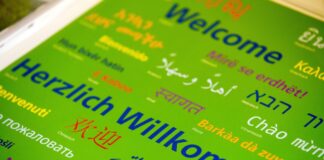 Rund 27 Prozent der Menschen mit Migrationshintergrund in NRW sprechen zu Hause ausschließlich Deutsch.