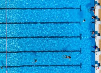 Die Eintrittspreise für Schwimmbäder haben in Nordrhein-Westfalen angezogen. (Archivbild)