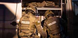 Bei dem Einsatz wurden Spezialkräfte hinzugezogen. (Symbolbild)