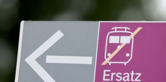 Auf einigen Strecken setzte die Bahn Busse statt Zügen ein. (Symbolbild)