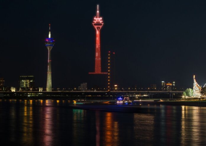 Eine computergenerierte Darstellung eines Motivs auf der geplanten Drohnenshow in Düsseldorf. 