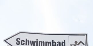 Mehr Sexualstraftaten in Schimmbädern. (Symbolbild)