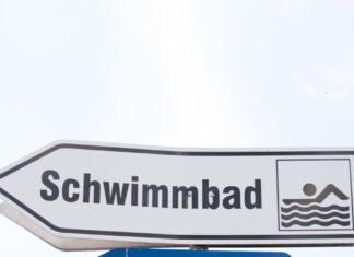 Mehr Sexualstraftaten in Schimmbädern. (Symbolbild)