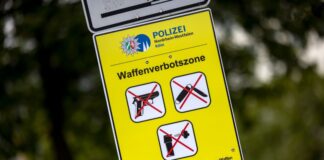 Nach guten Erfahrungen mit Waffenverbotszonen soll es in NRW nun vier weitere solcher Bereiche geben. (Archivbild)