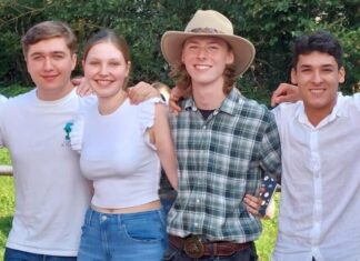 Leon Rohlfing, Alexandra Schüller, Leo Wehner, Sam Keanu, Yannik Stüwe. MonkeyB, Foto: Privat