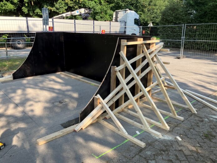 Die Arbeiten zur Modernisierung der Skateranlage am Füstingweg haben soeben begonnen. Foto: Stadt Ratingen