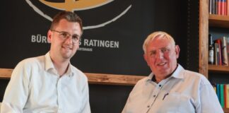 Bürgermeisterkandidat Patrick Anders (CDU) und Minister Laumann im Bürgerhaus, Bild: Alexander Heinz