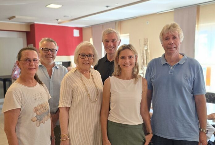 Heike Waerder, Thomas Angst, Heidi Brebeck, Klaus Pesch, Bettina Warnecke und Roland Siebeck im Haus der Gastlichkeit, Bild:Alexander Heinz