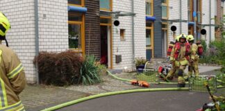 Die Feuerwehr vor Ort im Einsatz. Foto: FW Ratingen