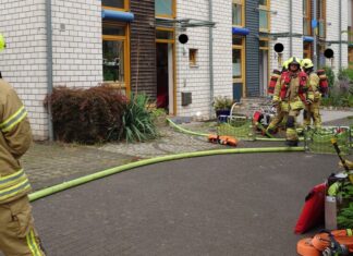 Die Feuerwehr vor Ort im Einsatz. Foto: FW Ratingen