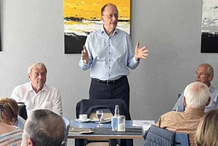 Klaus Wiener war in Haan bei der Senioren-Union zu Gast. Foto: Büro Klaus Wiener