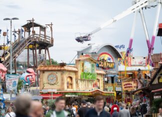 Am letzten Tag der Cranger Kirmes gab es einen Unfall, bei dem eine junge Frau verletzt wurde. (Archivbild)