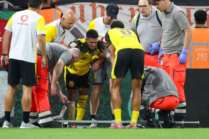 Yan Couto nach dem groben Foul von Essens Profi Owusu.
