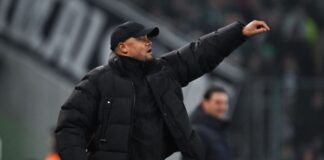  Münchens Trainer Vincent Kompany beim Spiel bei Borussia Mönchengladbach im Januar 2025. 
