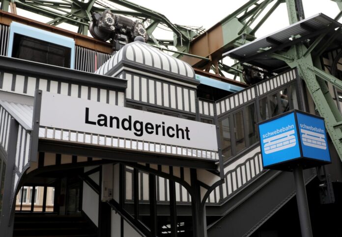 Der Angeklagte wurde zu einer Haftstrafe verurteilt. (Symbolfoto) 