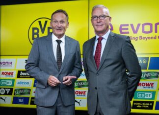 Hans-Joachim Watzke (l.) präsentiert zum letzten Mal die Geschäftszahlen von Borussia Dortmund. An seiner Seite Geschäftsführer Thomas Treß. 