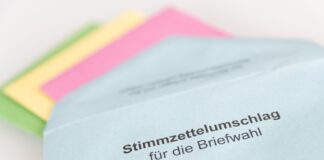 Wegen einer Panne beim Zusammenstellen von Wahlunterlagen müssen Wahlzettel in Castrop-Rauxel nachgedruckt werden. (Symbolbild)