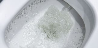 Vielerorts sind die Abwassergebühren kräftig gestiegen. Das hat der Bund der Steuerzahler errechnet. (Symbolbild)