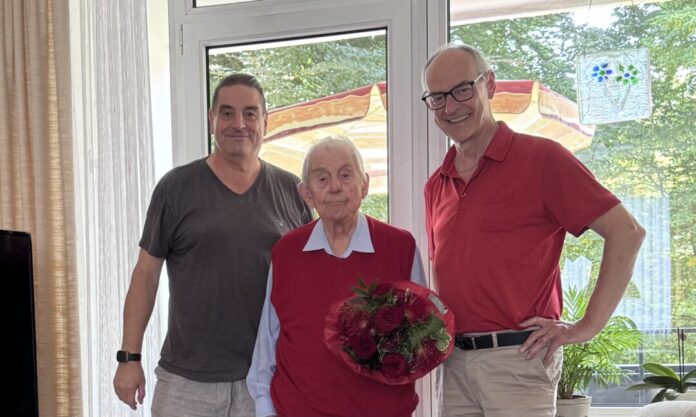 Detlef Ehlert mit Horst Wangerin und Toni Nezi. Foto: SPD Erkrath
