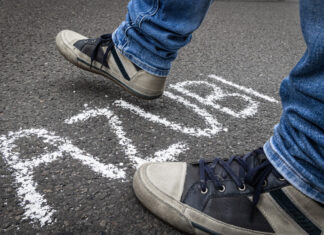 Jugendliche haben die Chance auf ein Azubi-Stipendium – egal, welchen Beruf sie ansteuern. Darauf hat die IG BAU Düsseldorf hingewiesen. Foto : IG BAU/Alireza Khalili