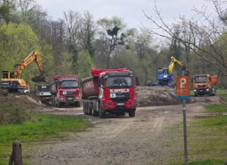 Dauerbaustelle Blauer See. Doch kein Wohnmobilstellplatz am Blauen See, Wasserschutzrechtlich zu Aufwändig, Bild: Alexander Heinz