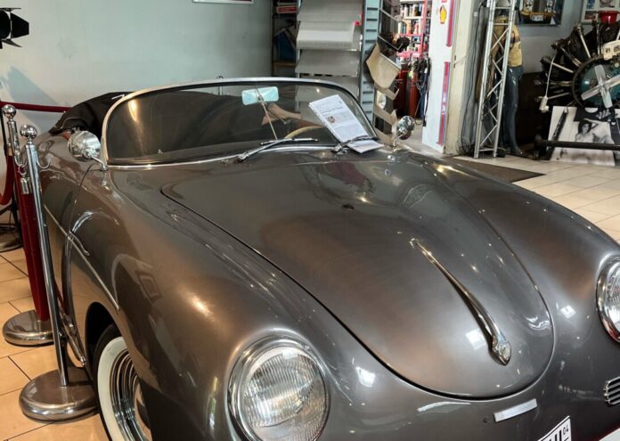 Oldtimer-Nachbauten: Legal, wenn sie nicht als Originalfahrzeug verkauft werden. Foto: Polizei