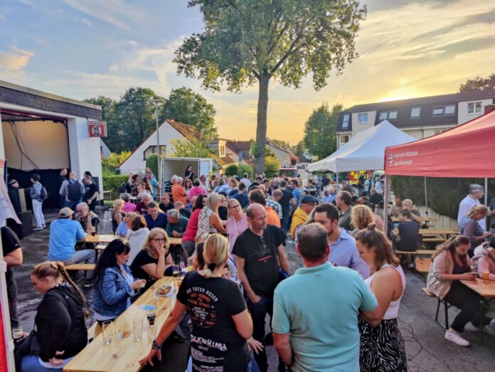 Viel los: Bei gutem Wetter lockt das Fest reichlich Besucher an. Foto: Bürgerverein/privat