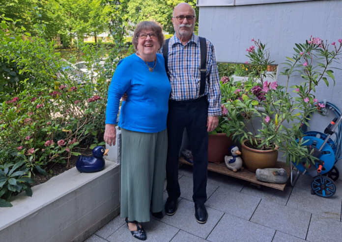 Hannelore und Udo Brückner freuen sich über Glückwünsche zur Diamantenen Hochzeit. Foto: Stadt Erkrath