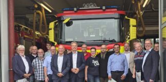 Besuch bei der Feuerwehr, UVR Mitglieder und der Beigeordnete Harald Filip (rechts im Bild vorne), Bild: Alexander Heinz