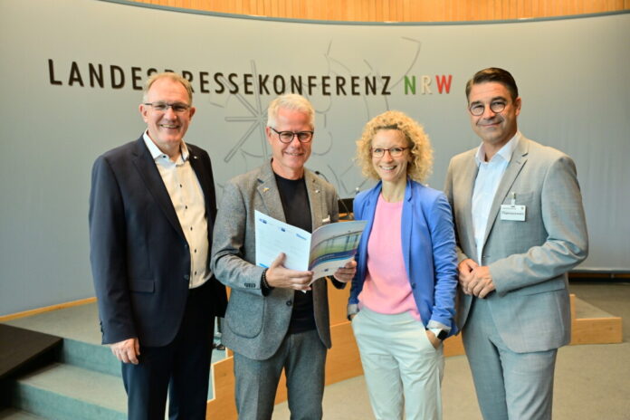 Vertreter der IHK und der Häfen fordern einen Kurswechsel. Foto: Andreas Bischof