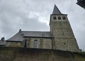 Blick auf die katholische Kirche von der Jacobusgasse aus, Bild: Alexander Heinz