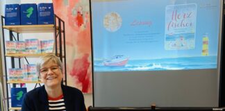 In der Stadtbücherei in Heiligenhaus hat Anja Seefeld ihren Roman vorgestellt. Foto: privat