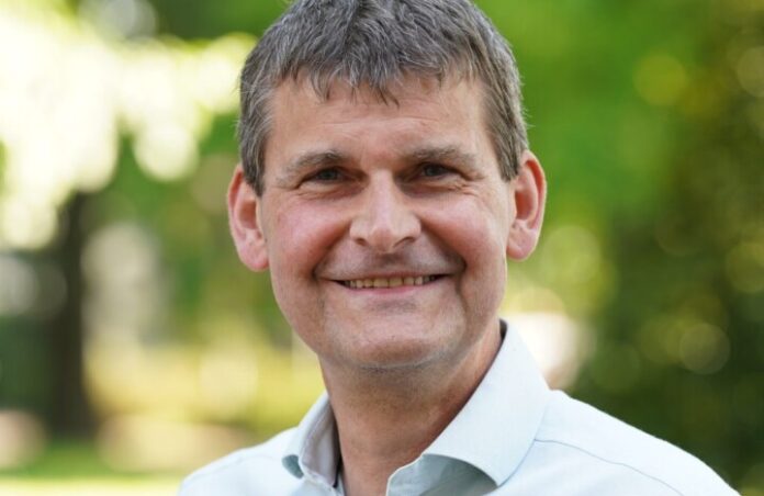 Jörn-Eric Morgenroth geht als Bürgermeisterkandidate der Grünen ins Rennen. Foto: Grüne Ratingen