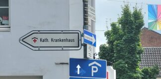 Eines der noch hängenden Schilder. Foto: SPD Ratingen
