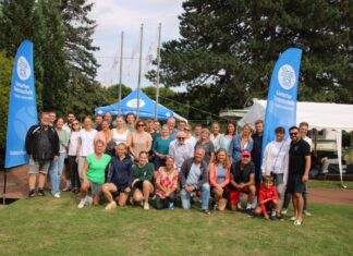 So sehen glückliche Lintorfer Tennisbegeisterte aus, Foto: LTC Ratingen Lintorf