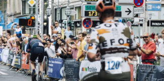 Internationale Starten treten in Düsseldorf in die Pedale. Foto: Foto: Rund um die Kö