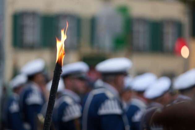 Fackelumzug ist erst am Montag, aber das Feuer ist entfacht, Bild: Alexander Heinz