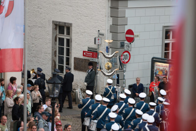 Abmarch Richtung Rathaus, Bild: Alexander Heinz
