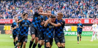 Paderborn jubelt über den ersten Treffer der neuen Saison. 
