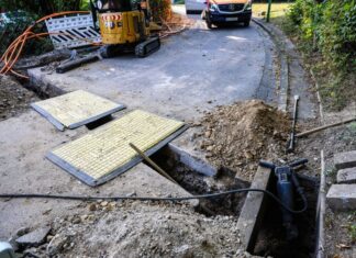 Bei dem schweren Arbeitsunfall in Hagen wurde ein Mann verletzt - und ein Stromausfall verursacht. 