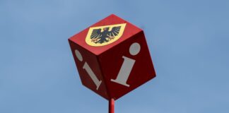 Das Stadtwappen Dortmund hat die Afd auf Wahlplakate gedruckt, ohne vorher um Erlaubnis zu fragen. Darum gibt es juristischen Ärger.