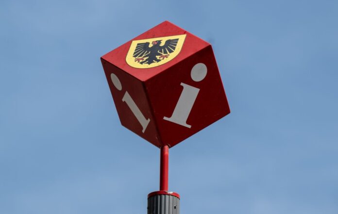 Das Stadtwappen Dortmund hat die Afd auf Wahlplakate gedruckt, ohne vorher um Erlaubnis zu fragen. Darum gibt es juristischen Ärger.