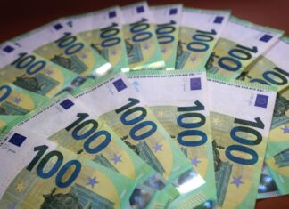 Über mehr als 1,7 Millionen Euro kann sich der Gewinner freuen. (Symbolbild)