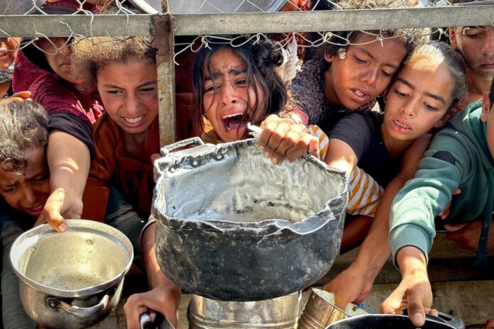 Hunger in Gaza Auch Leipzig und Kiel wollen Kinder aus dem Gazastreifen aufnehmen. (Archivbild)