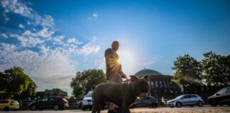 Zur Wochenmitte sollen in NRW bis zu 37 Grad möglich sein.