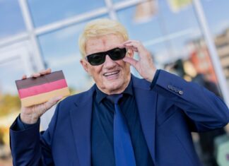 Heino unterstützt die Pläne zur Einführung einer neuen Wehrpflicht. 