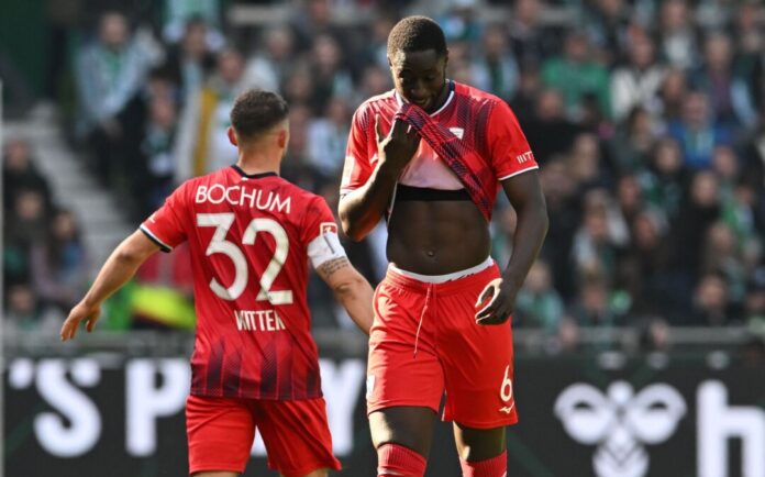 Bochums Ibrahima Sissoko fällt mit einer Schulterverletzung lange aus. 