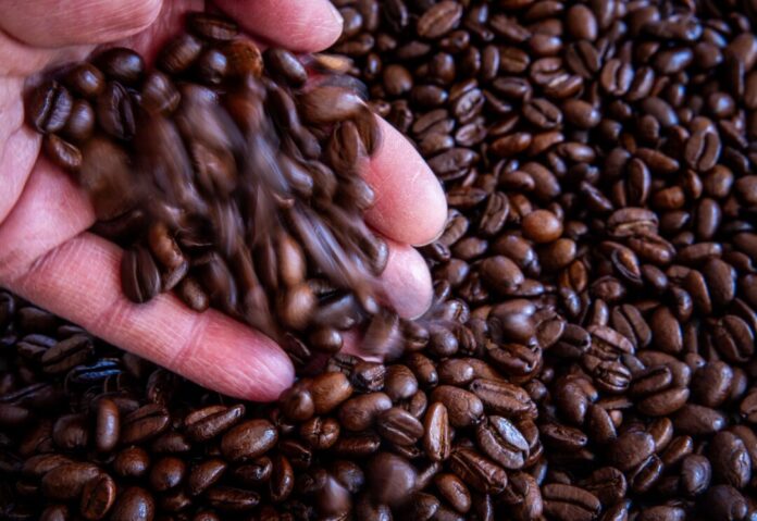 Kaffee verteuerte sich innerhalb eines Jahres um ein Viertel. (Symbolbild)