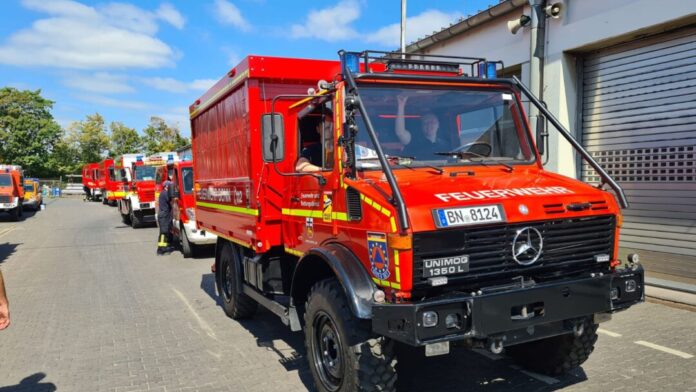 Waldbrand-Spezialisten der Feuerwehr aus Deutschland sind auf dem Weg nach Spanien. Sie sollen dort bei der Bekämpfung der verheerenden Waldbrände helfen.