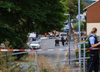 Ein Toter und ein Verletzter nach Schüssen in Menden.